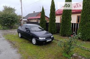 Седан ВАЗ / Lada 2110 2000 в Шепетовке