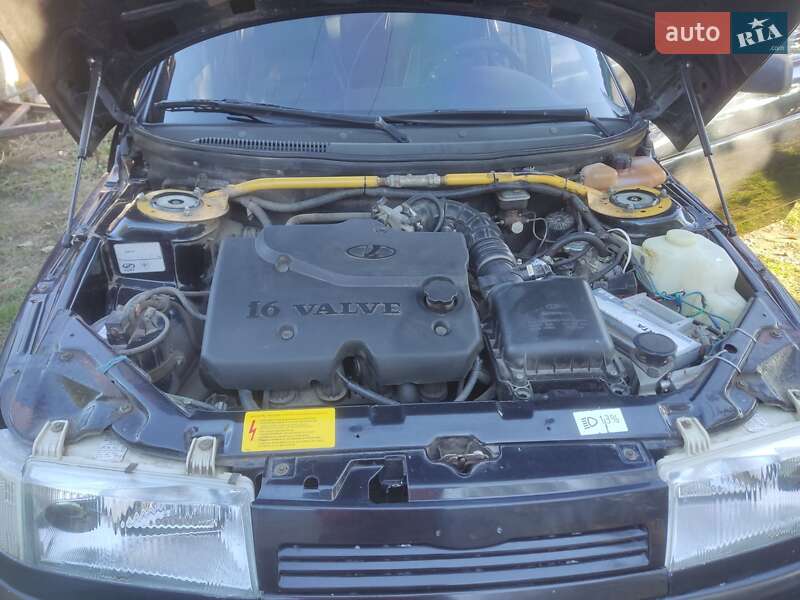 Седан ВАЗ / Lada 2110 2010 в Гадяче