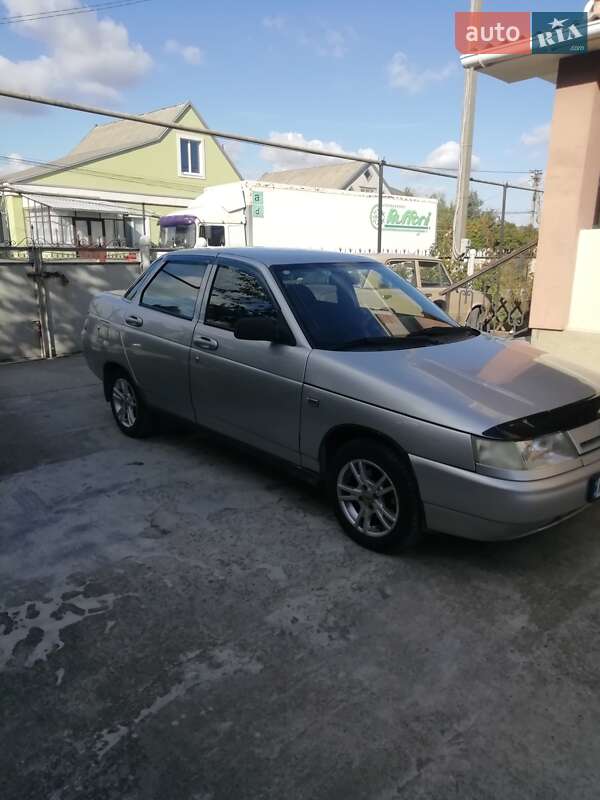 Седан ВАЗ / Lada 2110 2004 в Днепре