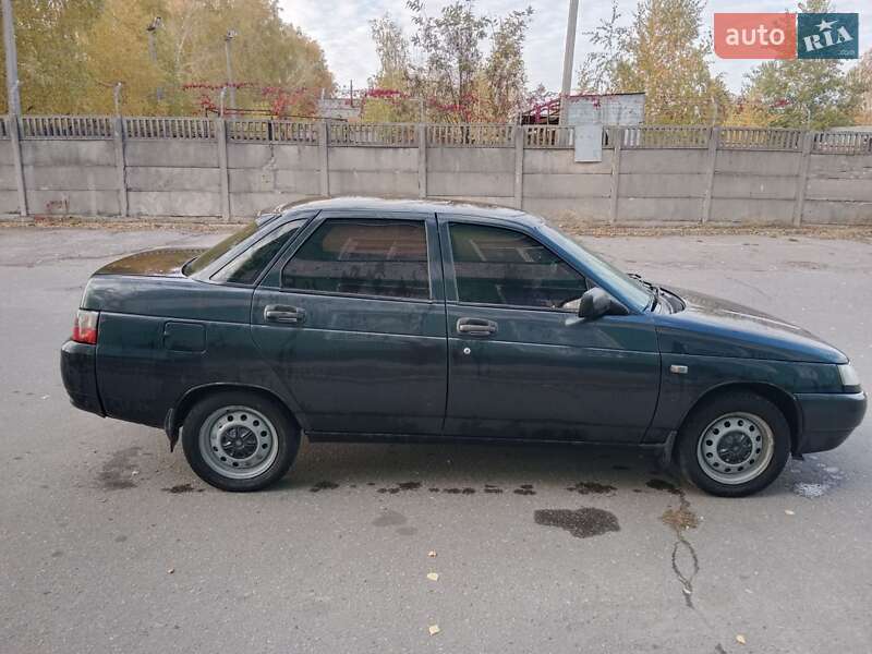 Седан ВАЗ / Lada 2110 2006 в Кременчуге
