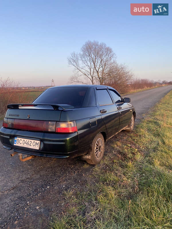 Седан ВАЗ / Lada 2110 2002 в Жовтанцах