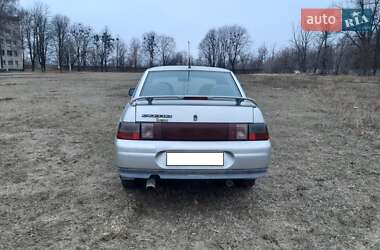Седан ВАЗ 2110 2001 в 