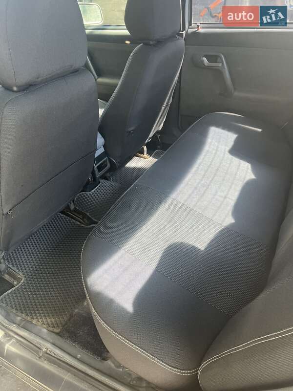 Седан ВАЗ / Lada 2110 2002 в Павлограде фото 6 Седан ВАЗ / Lada 2110 2002 в Павлограде