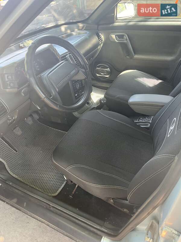 Седан ВАЗ / Lada 2110 2002 в Павлограде фото 4 Седан ВАЗ / Lada 2110 2002 в Павлограде