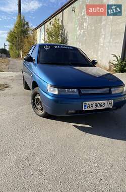 Седан ВАЗ / Lada 2110 2004 в Будах