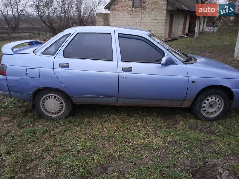 Седан ВАЗ / Lada 2110 2001 в Дубно