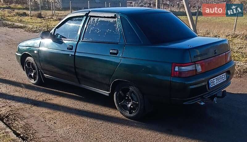 Седан ВАЗ / Lada 2110 2003 в Николаеве