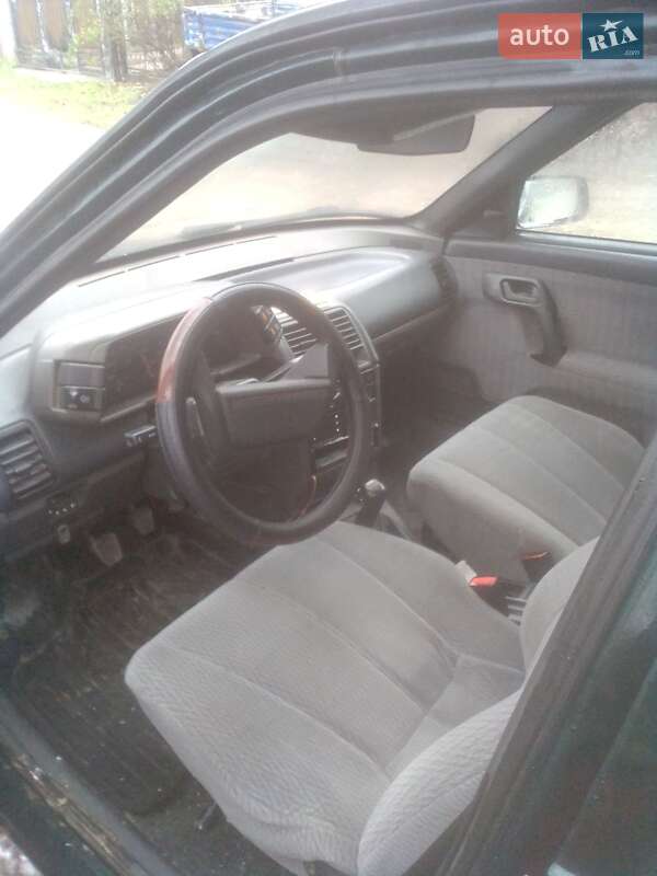 Седан ВАЗ / Lada 2110 2002 в Почаеве