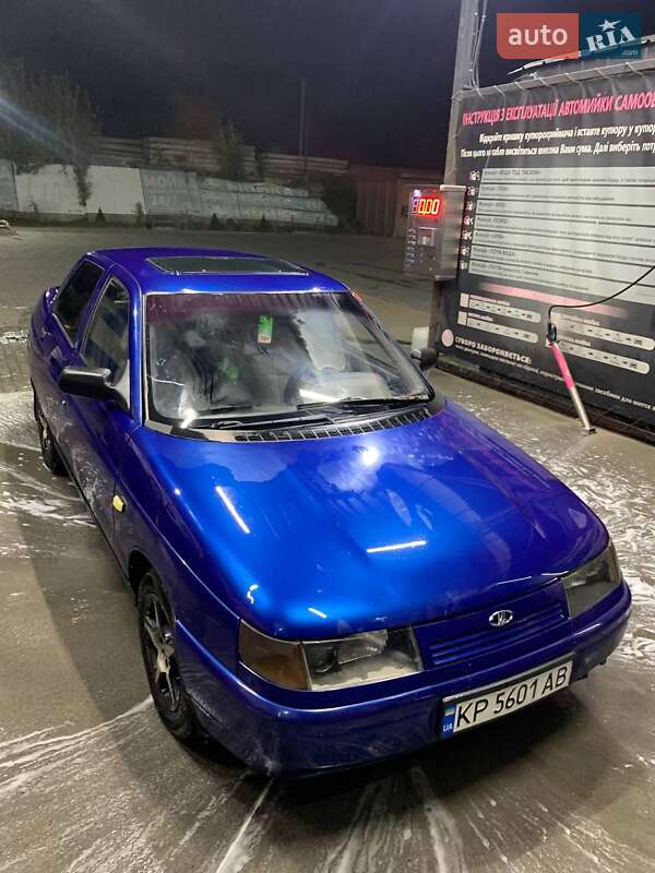 Седан ВАЗ / Lada 2110 2001 в Томаківці
