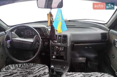 Седан ВАЗ 2110 2000 в 