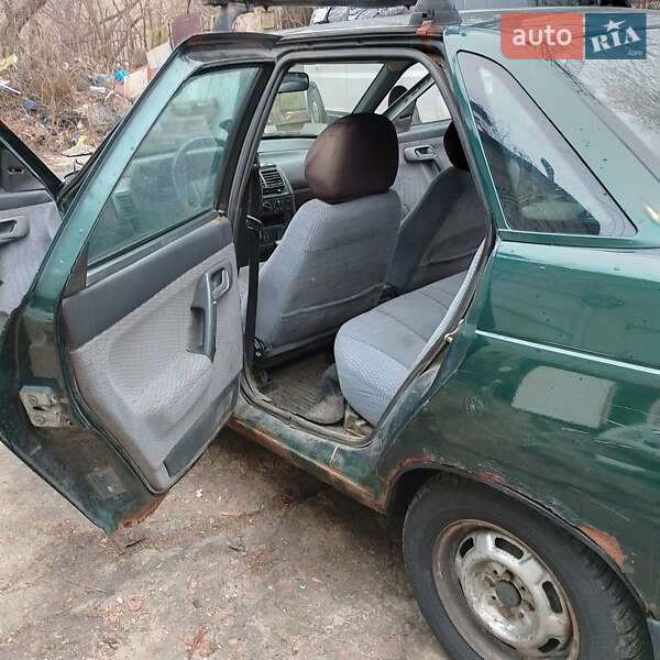 Седан ВАЗ / Lada 2110 2003 в Києві фото 3 Седан ВАЗ / Lada 2110 2003 в Києві