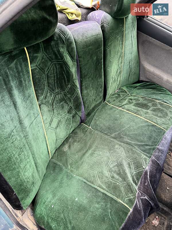 Седан ВАЗ / Lada 2110 2000 в Гайсине