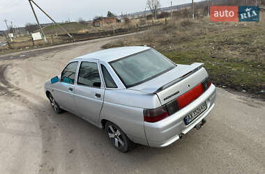 Седан ВАЗ 2110 2004 в 