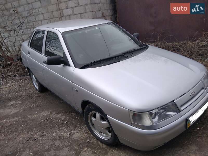 Седан ВАЗ 2110 2006 в 
