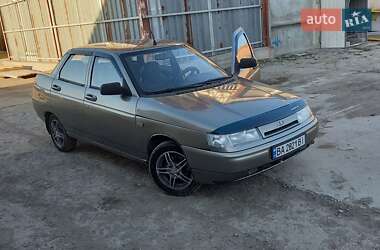 Седан ВАЗ 2110 2000 в 