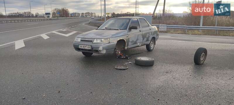 Седан ВАЗ 2110 2005 в 
