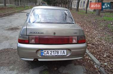Седан ВАЗ 2110 2001 в 