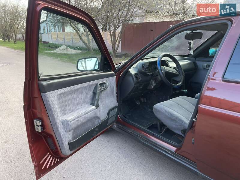Седан ВАЗ / Lada 2110 1999 в Прилуках