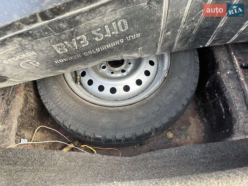 Седан ВАЗ / Lada 2110 1999 в Прилуках