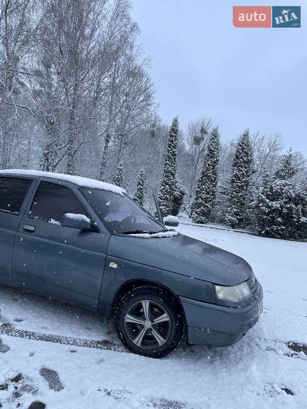 Седан ВАЗ / Lada 2110 2001 в Новониколаевке