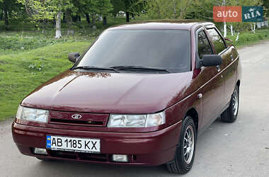 Седан ВАЗ 2110 2004 в 