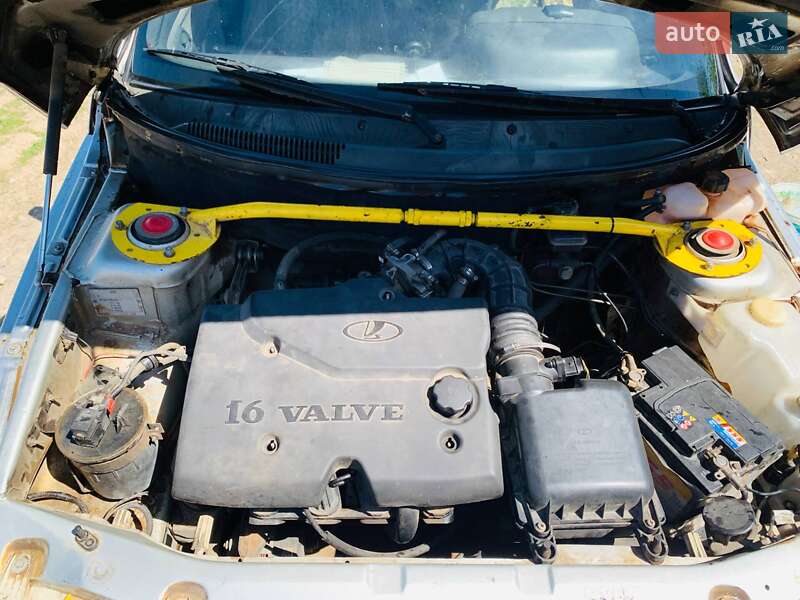 Седан ВАЗ / Lada 2110 2005 в Ужгороде