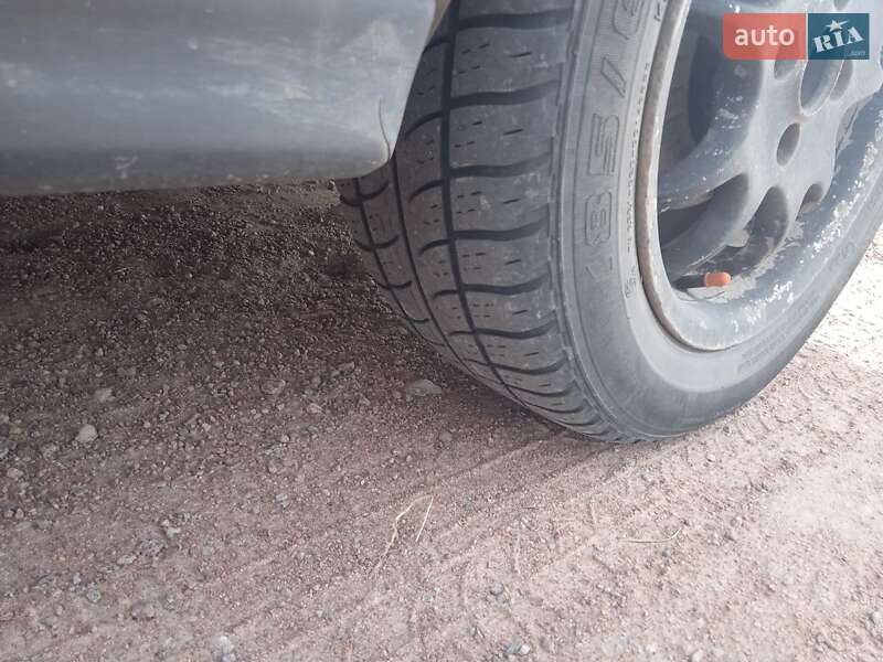 Седан ВАЗ / Lada 2110 2001 в Черняхове