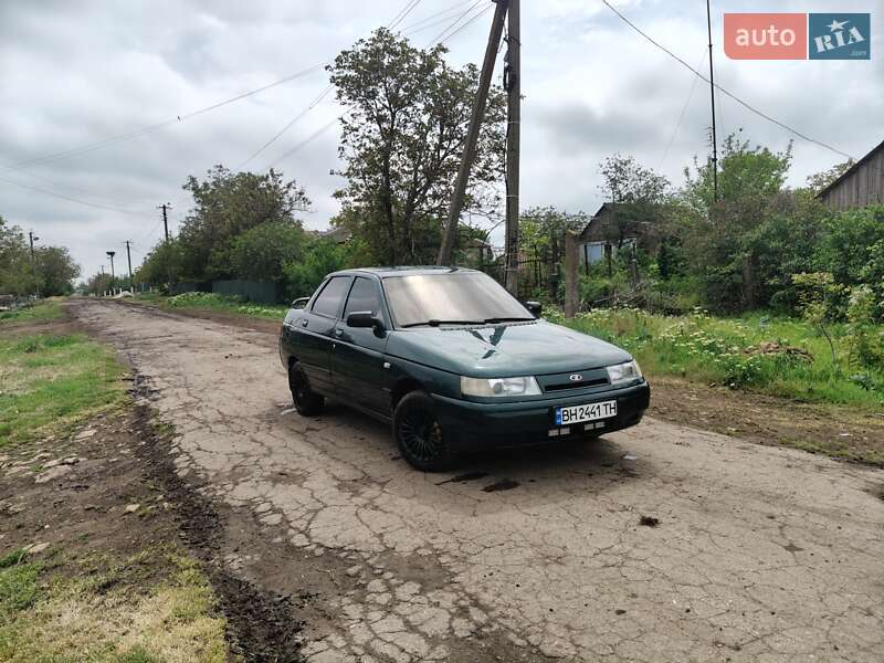 Седан ВАЗ / Lada 2110 2003 в Роздільній