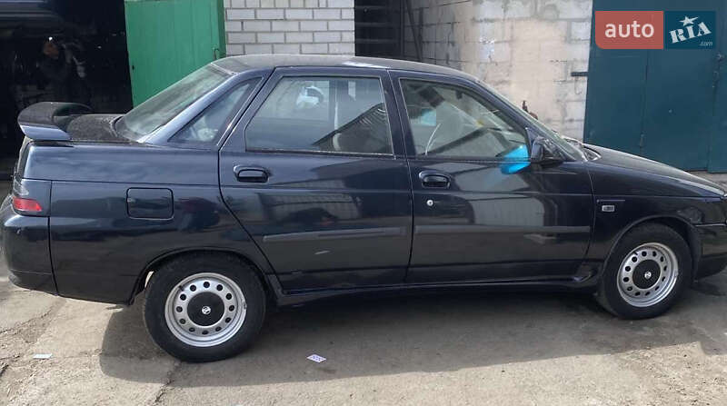 Седан ВАЗ / Lada 2110 2004 в Києві