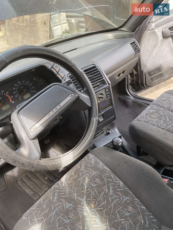 Седан ВАЗ / Lada 2110 2004 в Києві