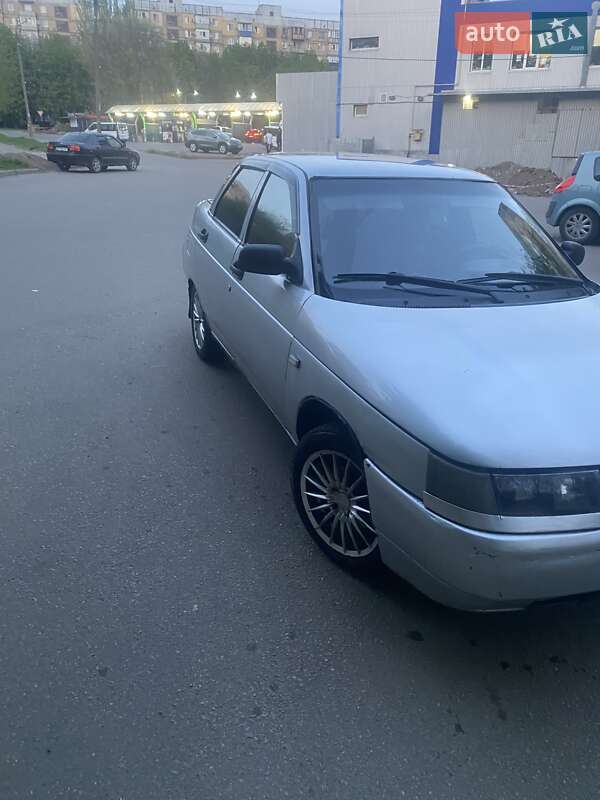 Седан ВАЗ / Lada 2110 2004 в Кривом Роге
