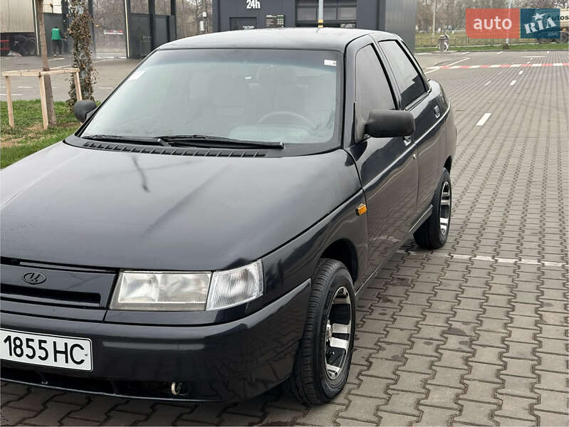 Седан ВАЗ 2110 1999 в 
