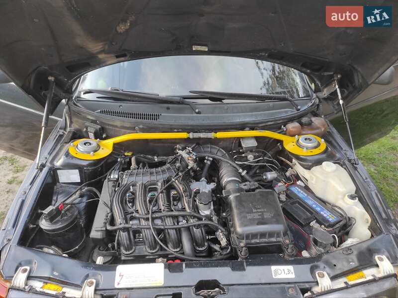 Седан ВАЗ / Lada 2110 2005 в Конотопе