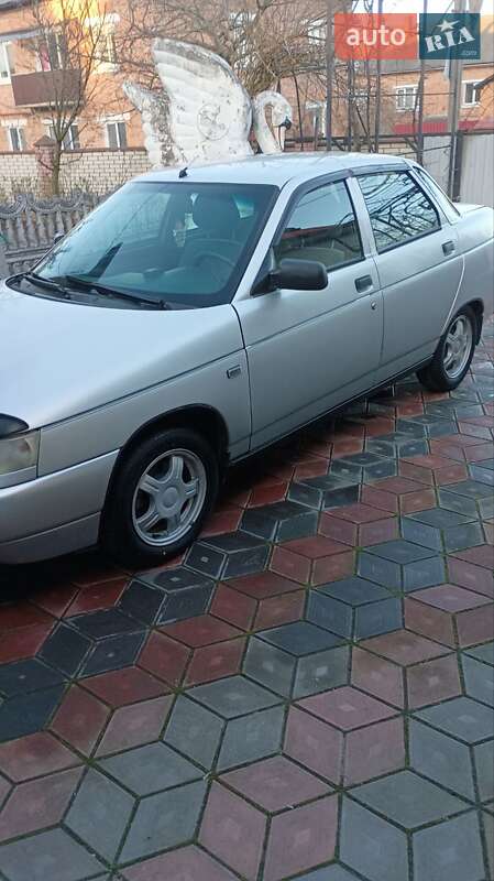 Седан ВАЗ / Lada 2110 2010 в Черновцах