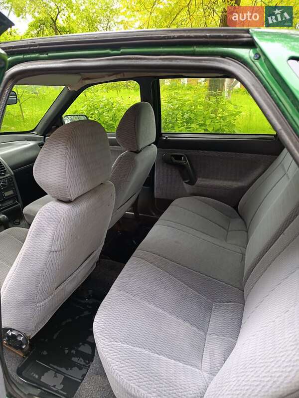 Седан ВАЗ / Lada 2110 2003 в Шепетовке