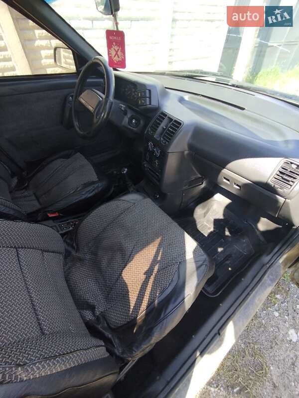 Седан ВАЗ / Lada 2110 1999 в Харькове