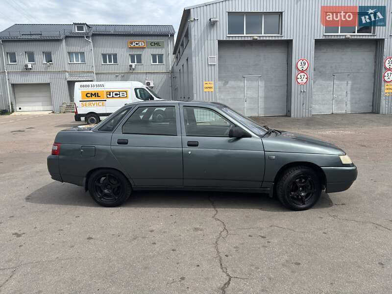 Седан ВАЗ / Lada 2110 2010 в Чернигове