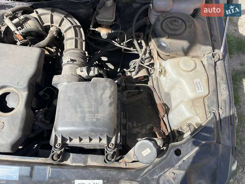 Седан ВАЗ / Lada 2110 2011 в Киеве