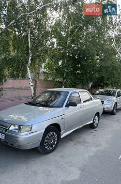 Седан ВАЗ 2110 2001 в 
