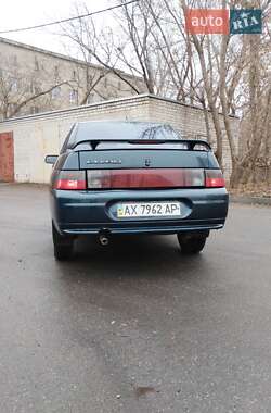 Седан ВАЗ 2110 2003 в 