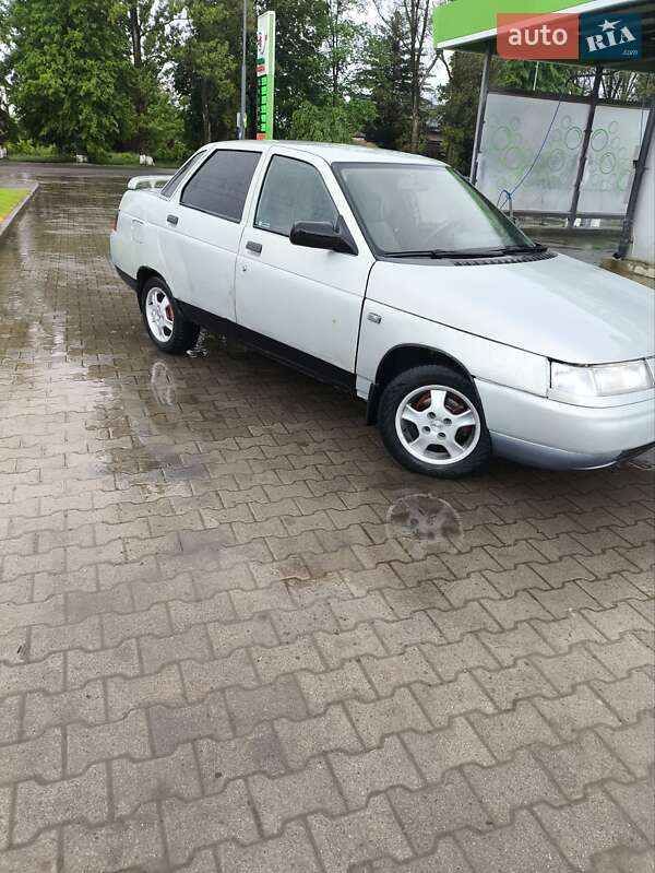 Седан ВАЗ / Lada 2110 2002 в Берегомету фото 5 Седан ВАЗ / Lada 2110 2002 в Берегомету