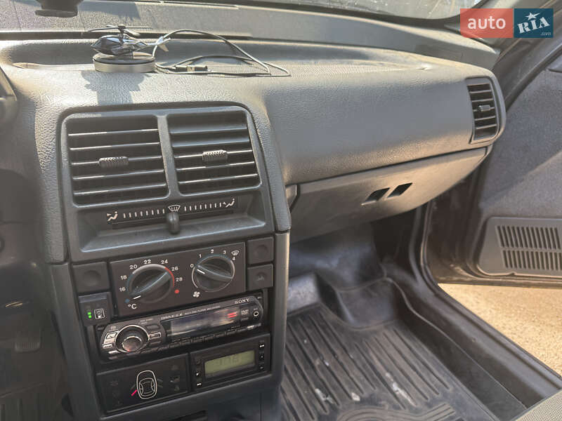 Седан ВАЗ / Lada 2110 2005 в Харькове