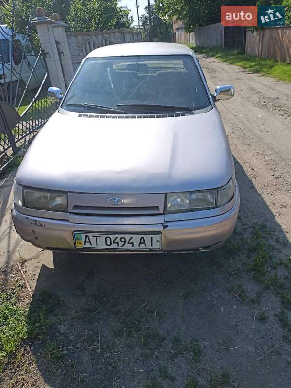 Седан ВАЗ 2110 2001 в 