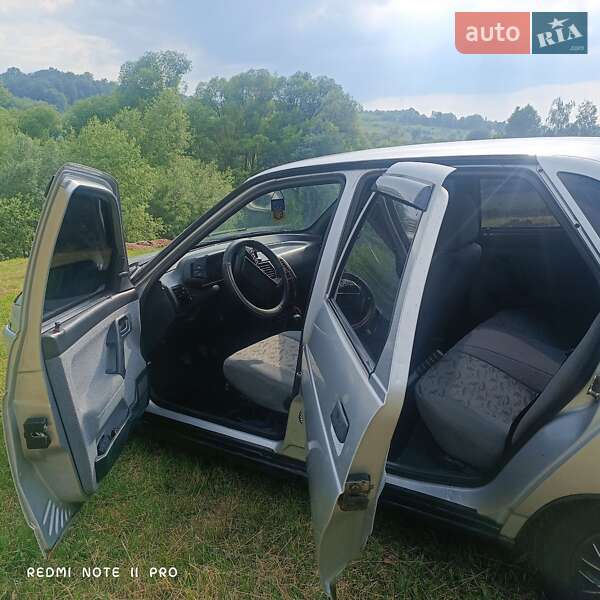 Седан ВАЗ / Lada 2110 2006 в Черновцах