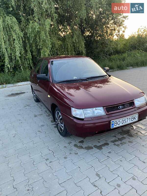 Седан ВАЗ / Lada 2110 2004 в Копычинце