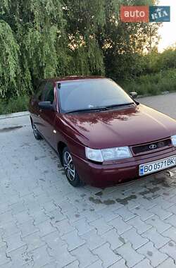 Седан ВАЗ 2110 2004 в 