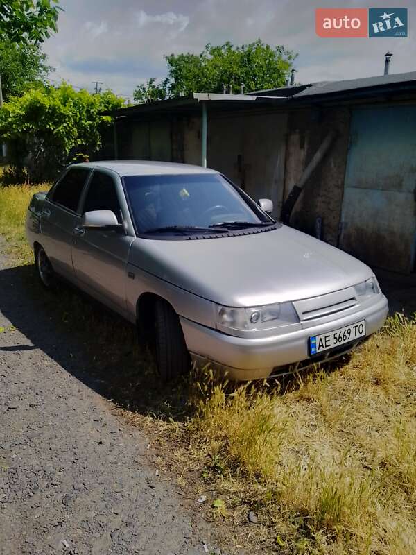 Седан ВАЗ / Lada 2110 2002 в Кривом Роге