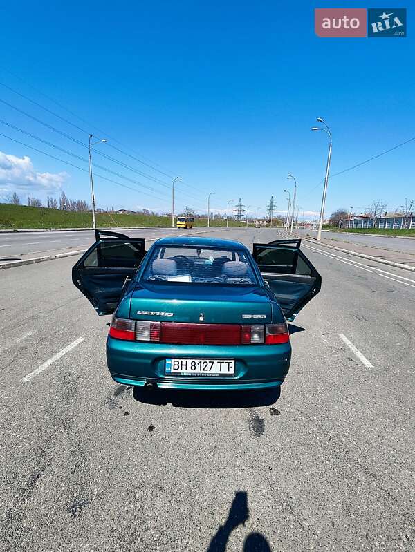 Седан ВАЗ / Lada 2110 2001 в Одессе