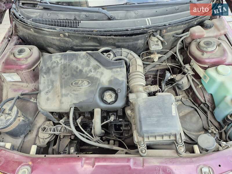 Седан ВАЗ / Lada 2110 2005 в Черновцах