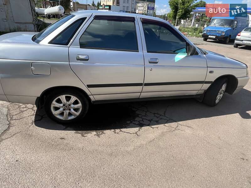 Седан ВАЗ / Lada 2110 2005 в Конотопе